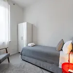 Guesthost - Casa60 Parma